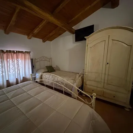 Alojamento de Acomodação e Pequeno-almoço Il Noceto Dell'etna